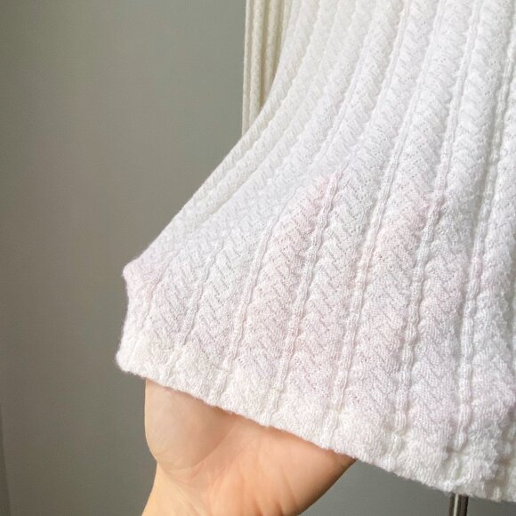 ❄️  Modern Cream Long Sleeves Cable Knit Mock-Neck Second Skin Silk Wool Sweater - Picture 2 of 6